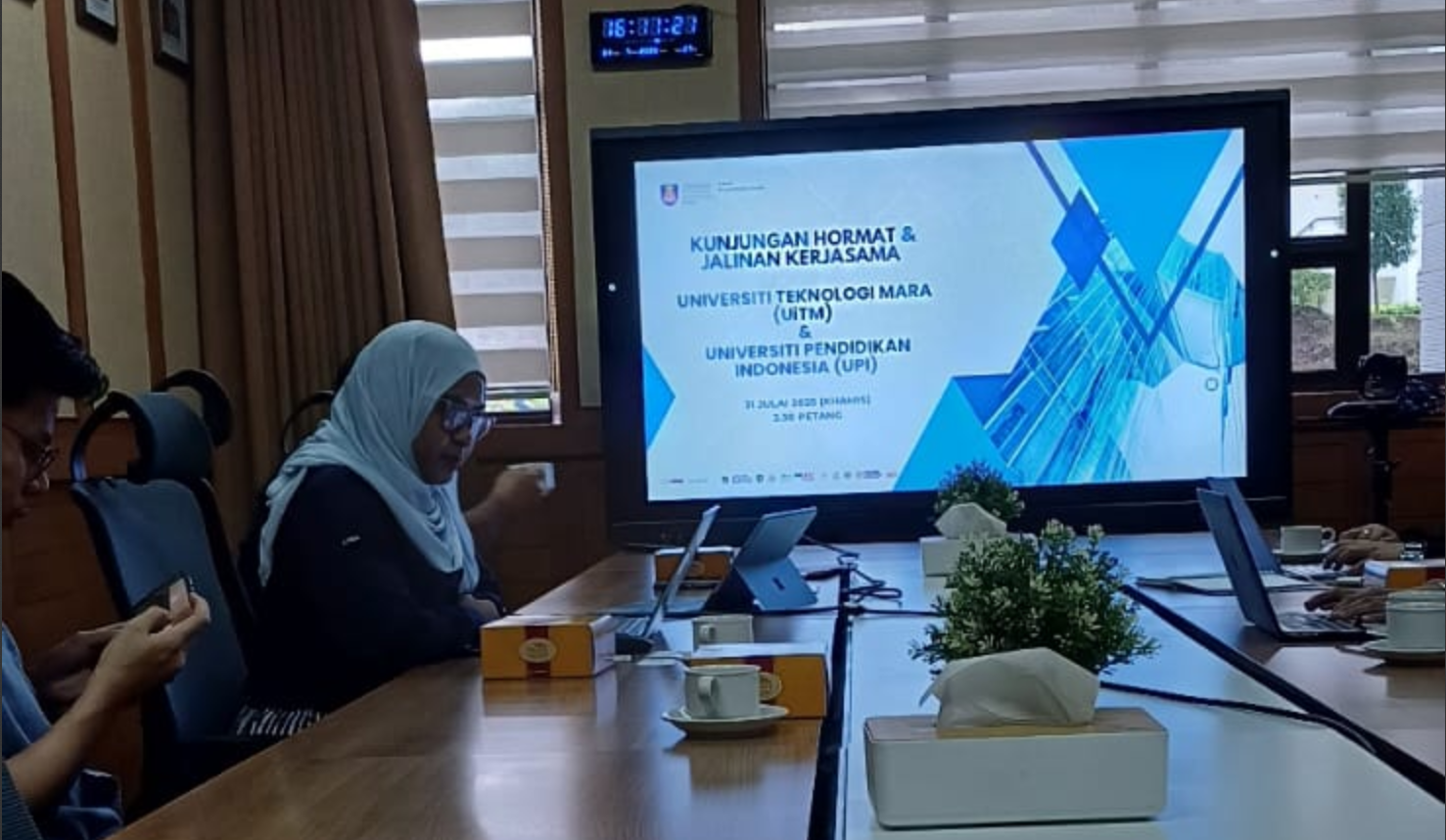 Pertemuan Delegasi UiTM dan UPI
